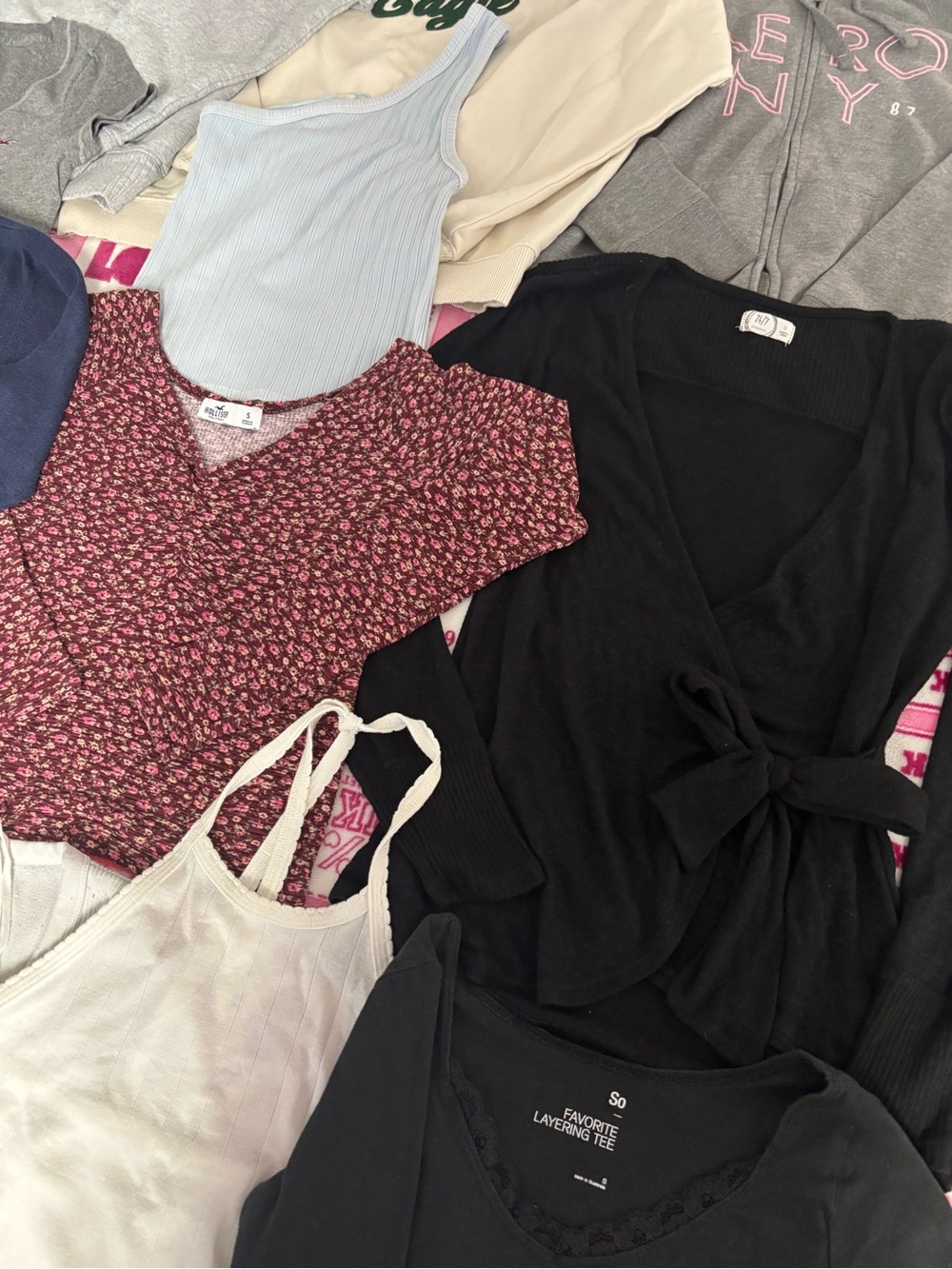 Tops bundle!! - Picture 5 of 5